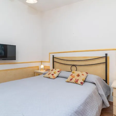 Fusco By Interhome